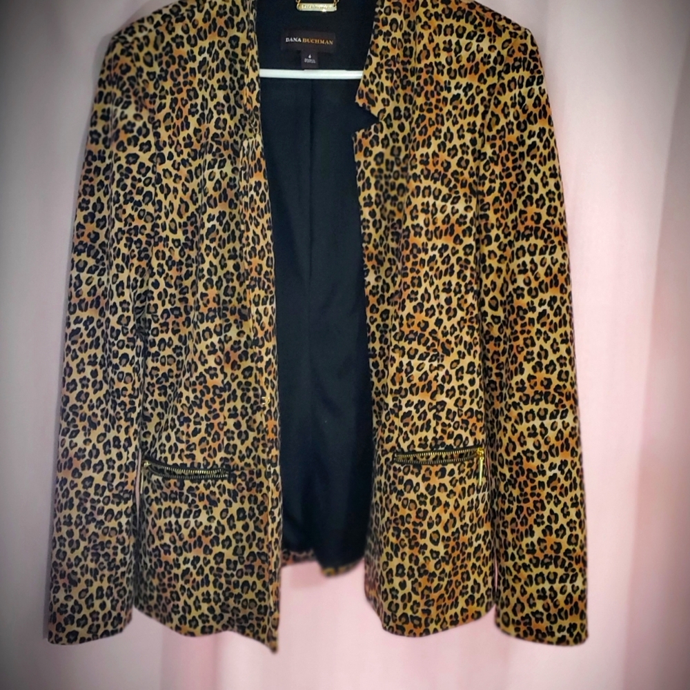 Leopard coat